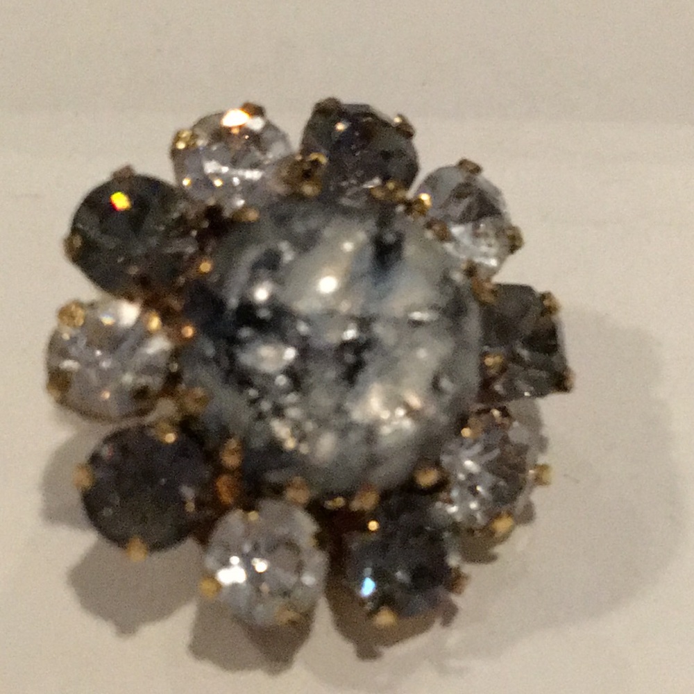 Vintage crystal earrings - Picture 2 of 6
